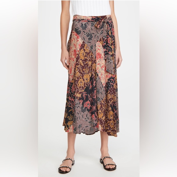 Velvet by Graham and Spencer - Swan Skirt - Size S - Picture 8 of 9